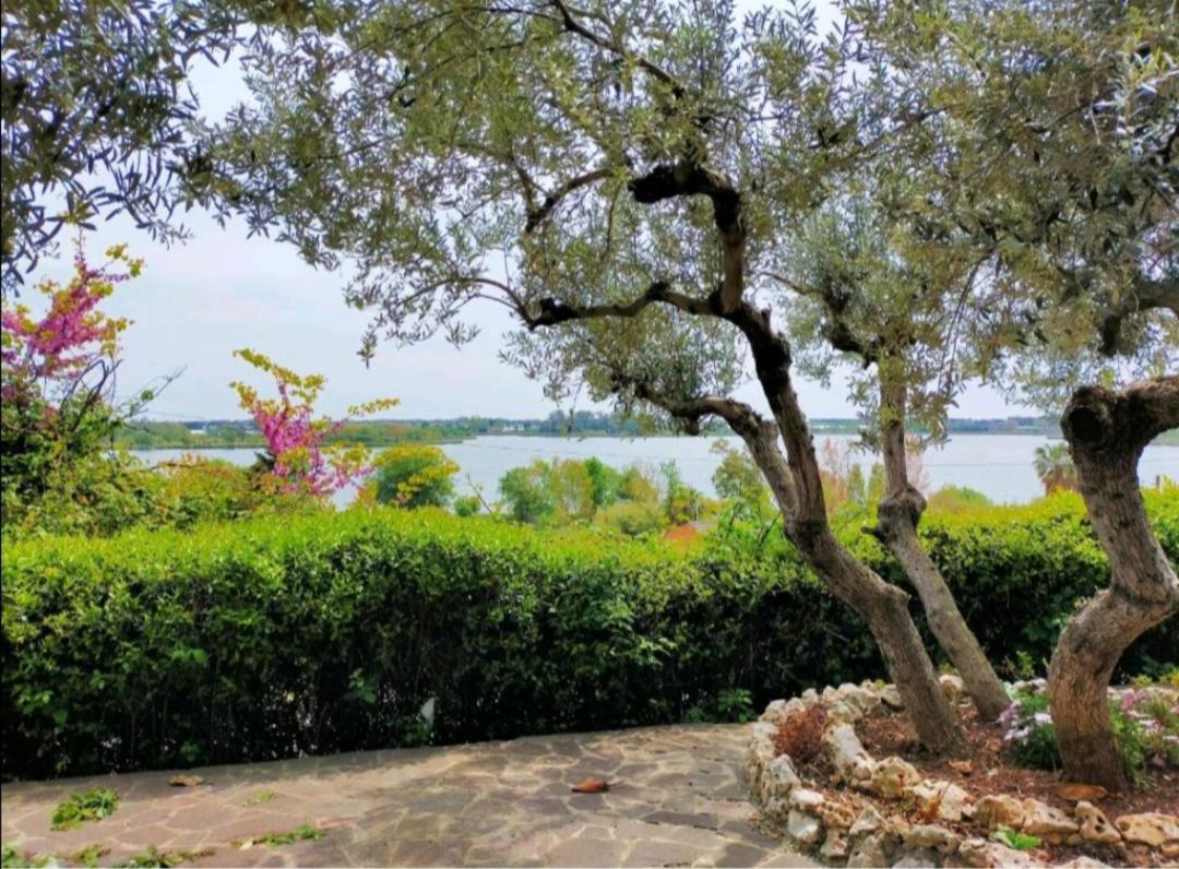 Sul Lago Dorato Терачина Екстериор снимка